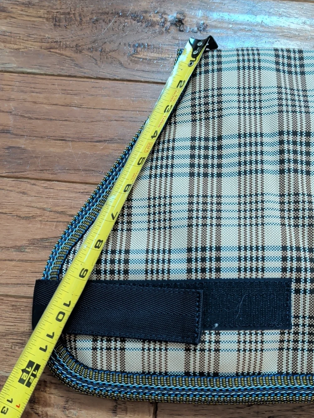 5/A Baker Turnout Plaid Dog Jacket - Beige and Black